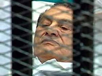 قرار جديد بحبس مبارك بقضية “القصور الرئاسية”