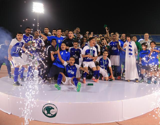 بالفيديو.. الهلال يُزيد أوجاع الأهلي.. ويُعادل رقم النصر