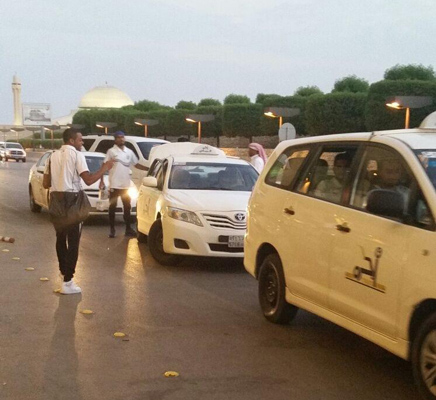 رئيس الهلال يعتذر لبعثة السد القطري عن حادثة الاستقبال في مطار الرياض