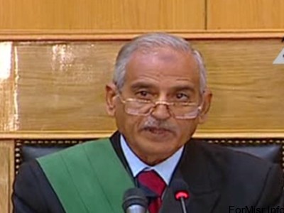 قاضي مبارك الجديد يتنحى عن محاكمته