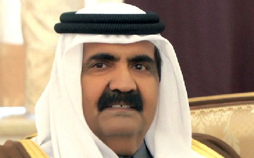 أمير قطر يعلن نقل السلطة لنجله غداً الثلاثاء