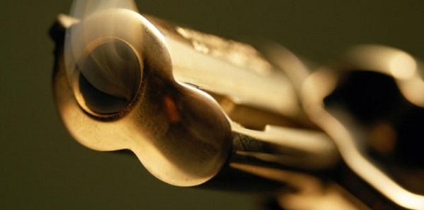 خلاف يتسبب في إصابة شخص بطلق ناري في تبوك