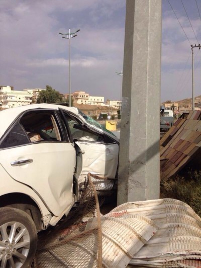الدفاع المدني يفك احتجاز شخص في تصادم مركبتين بـ”قرى الباحة”