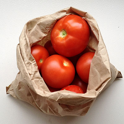 مواطنون يقاطعون الطماطم الطازجة ويستبدلونها بالمعلبة
