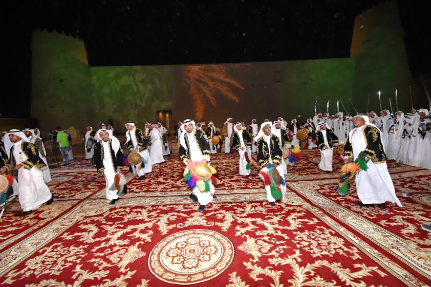 أنشطة ترفيهية وفعاليات كرنفالية بساحات قصر الحكم في العيد