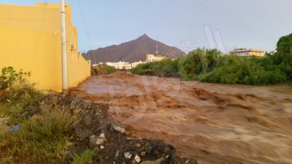 السيول تهدد ثانوية جابر بن حيان بوادي “ضمو” بالمجاردة