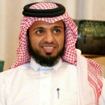 إعلامي نصراوي يكذّب شائعة طرده من النادي 