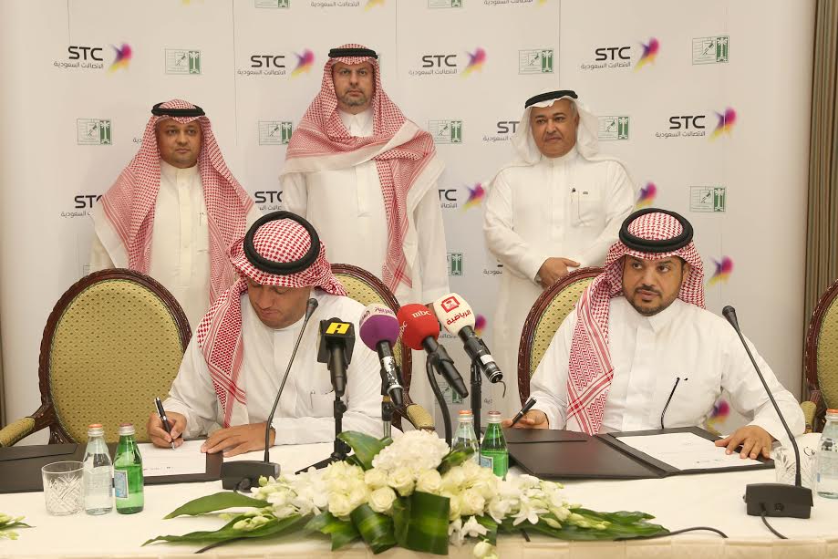 STC توقع عقد رعاية دروي الناشئين