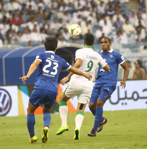 الهلال والأهلي.. وفرة في البطاقات الصفراء وشباك خالية من الأهداف