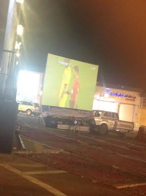 شاشة عملاقة تبث مباريات كأس العالم بمدينة التقنية بخميس مشيط