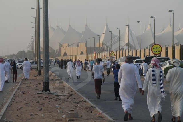 بالصور .. هلاليون خارج أسوار درة الملاعب