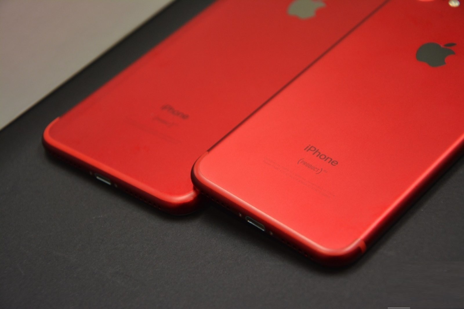 أبل تكشف عن إصدار آيفون 8 وآيفون 8 بلس باللون الأحمر.. وهذا سعره