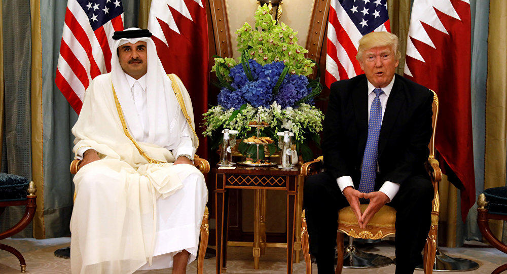أمير قطر يناقض نفسه في حضرة ترامب