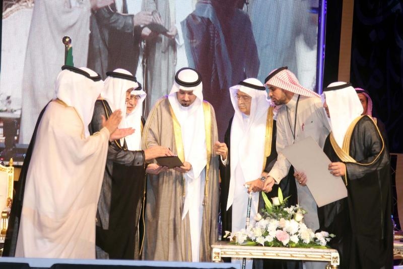 مشعل بن عبدالله يدشن صحيفة مكة بحضور وزير الثقافة