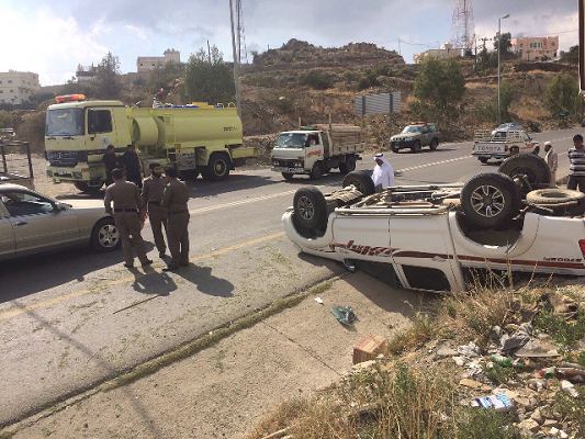 بالصور.. 9 إصابات في حوادث متفرقة بالباحة