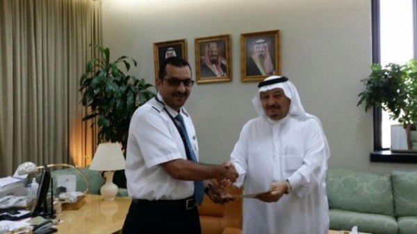 تكريم طيران ” السعودية ” لخدمتهم ضيوف خادم الحرمين بالمدينة المنورة