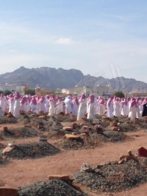 بالصور .. حائل تشيّع جثمان الشهيد تركي الرشيد