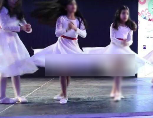أستاذة رياض أطفال منتقدة رقص الفتيات بـ”بريدة”: ماذا بعد ؟!
