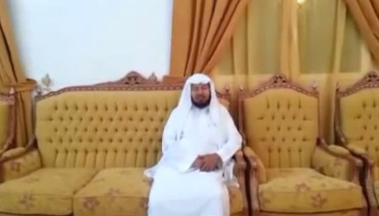بالفيديو.. سعودي يهنئ ابنه المبتعث بالماجستير عبر يوتيوب