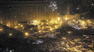 ميدان التحرير في القاهرة يمتلئ بالمتظاهرين
