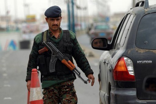 اغتيال ضابط مخابرات يمني قرب مطار صنعاء