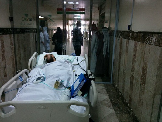 قرار إداري يكدس المرضى والمراجعين بطوارئ الملك فهد