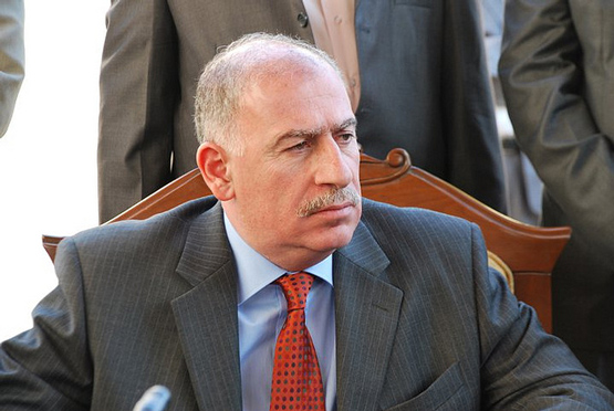 نجاة رئيس البرلمان العراقي بعد استهدافه بعبوة ناسفة