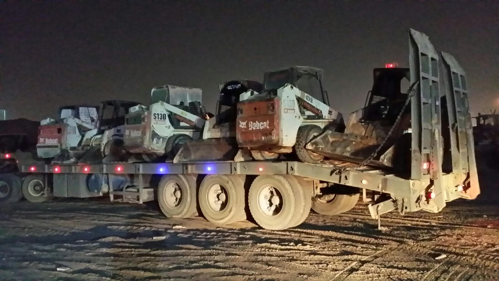 في الرياض.. إزالة معدات ثقيلة من الأراضي الفضاء