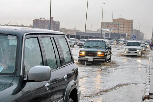 أمطار رعدية على تبوك والمدني يحذر