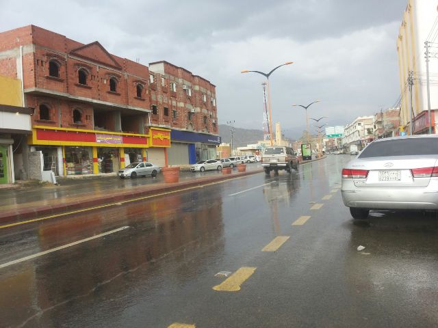 شاهد.. أمطار غزيرة على #أضم ومراكزها