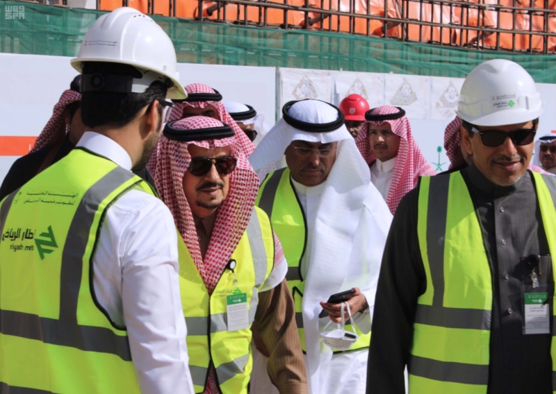 أمير الرياض يتفقد مشروع المترو ‫(35586561)‬ ‫‬