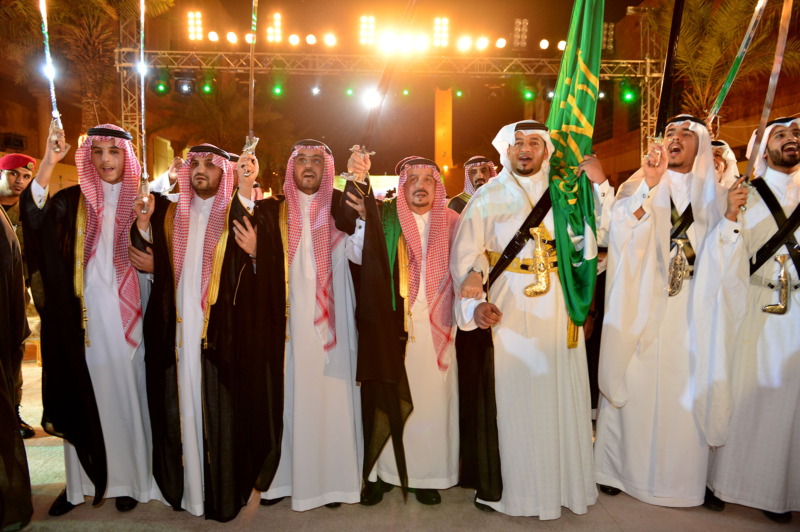 أمير الرياض  يشارك في احتفالات العيد   ‫(1)‬