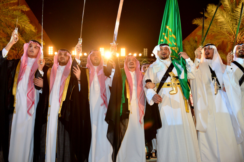 أمير الرياض  يشارك في احتفالات العيد   ‫(1)‬ ‫‬
