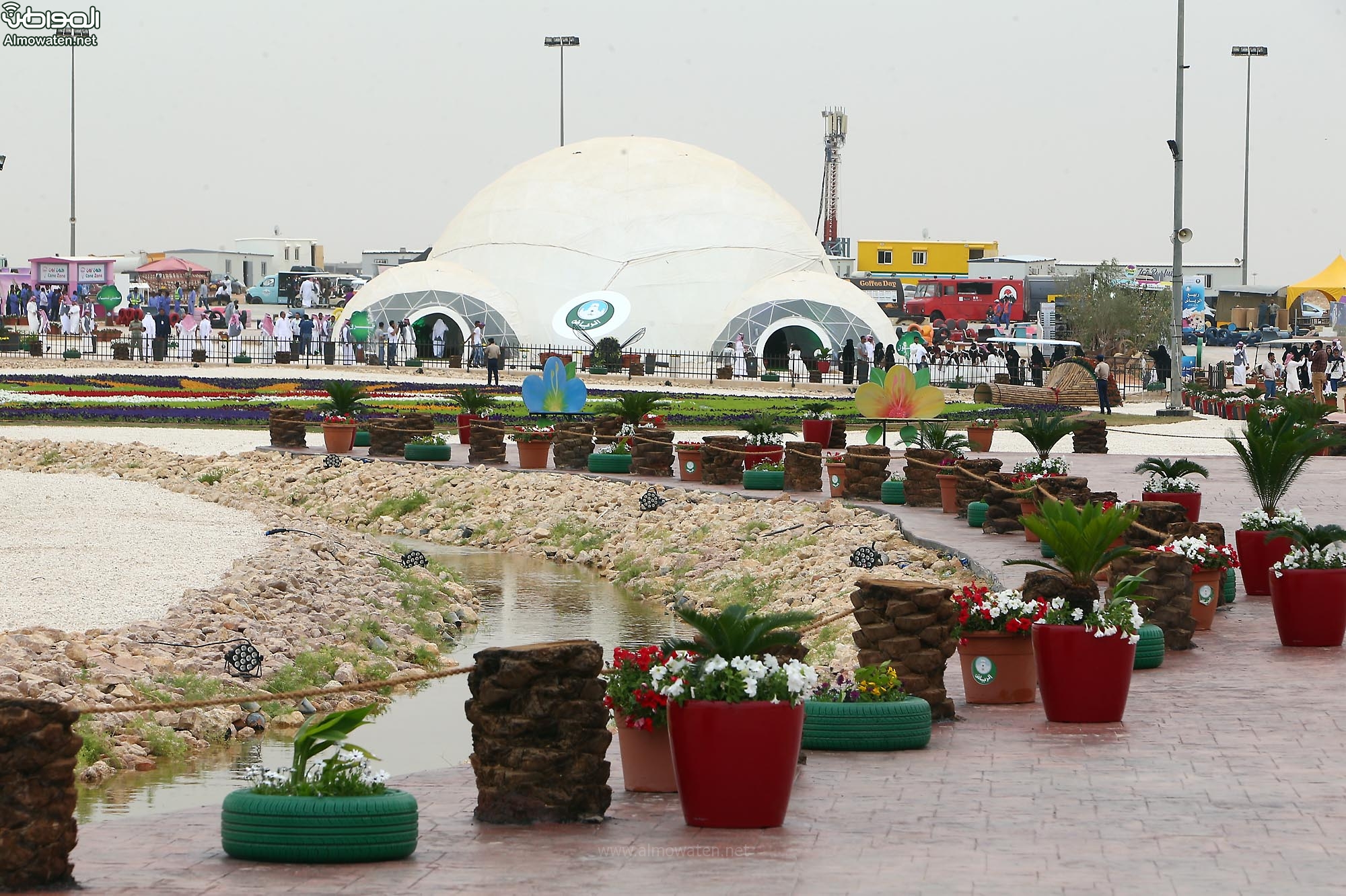 شاهد بالصور .. “ربيع الرياض” حدائق وزهور