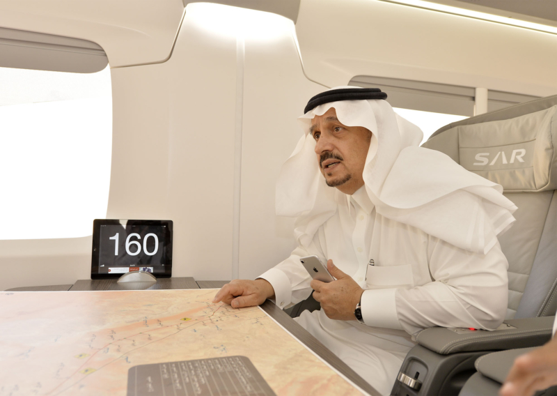 أمير الرياض يقوم برحلة عبر قطار الشمال للمجمعة ويزور المحطات ‫(34669117)‬ ‫‬