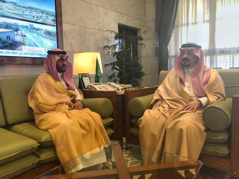 أمير الرياض يهنئ الأمير فيصل بن فهد بمنصبه الجديد
