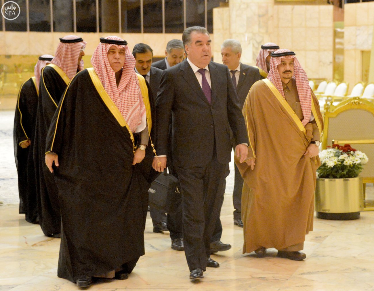 رئيس طاجيكستان يصل #الرياض في زيارة رسمية للمملكة