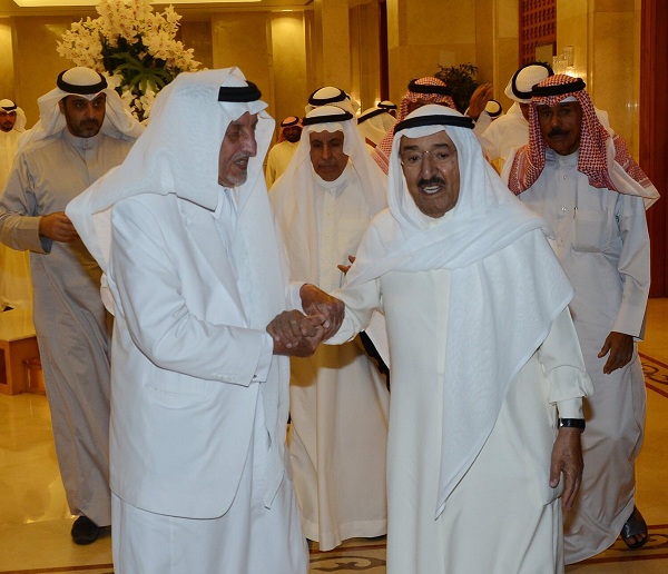 خالد الفيصل ينقل رسالة شفوية من الملك سلمان لأمير الكويت