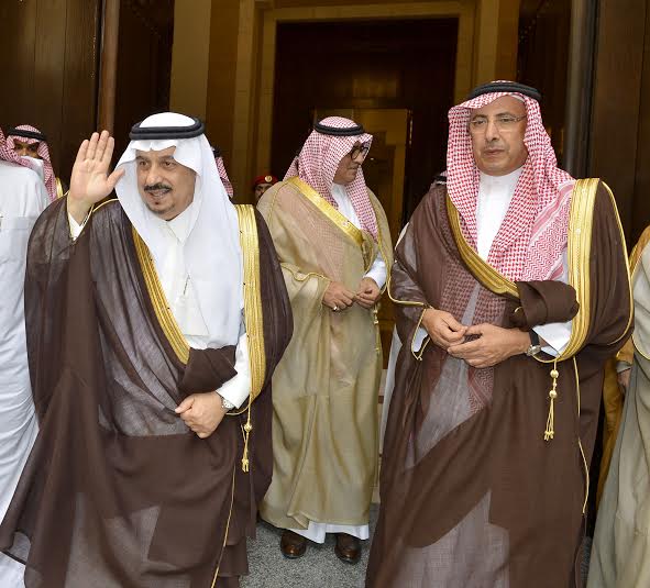 أمير منطقة الرياض يجتمع بوالي ولاية الخرطوم بجمهورية السودان17