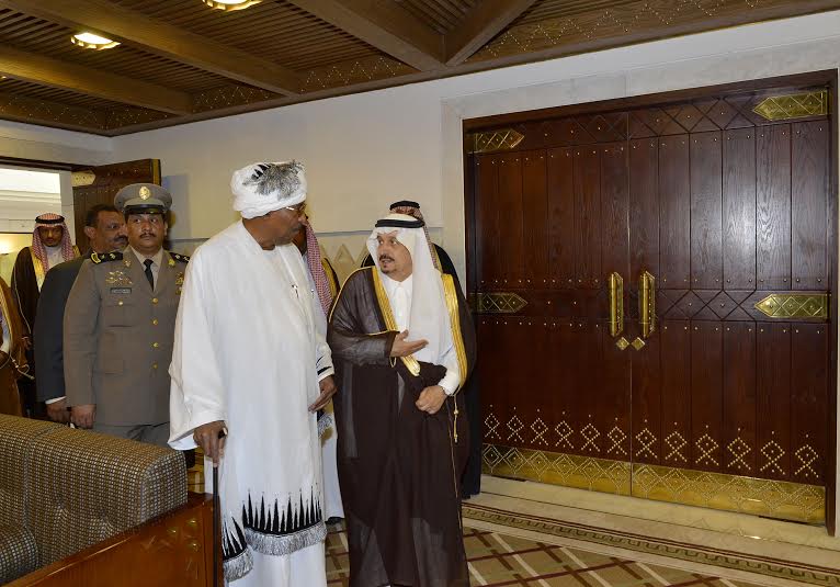 أمير منطقة الرياض يجتمع بوالي ولاية الخرطوم بجمهورية السودان2