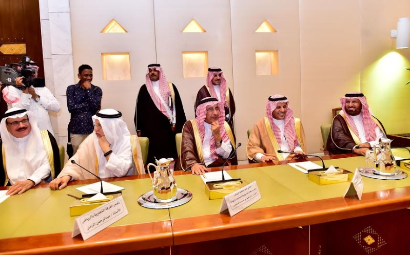 أمير منطقة الرياض يجتمع بوالي ولاية الخرطوم بجمهورية السودان24
