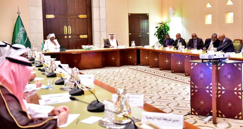 أمير منطقة الرياض يجتمع بوالي ولاية الخرطوم بجمهورية السودان29