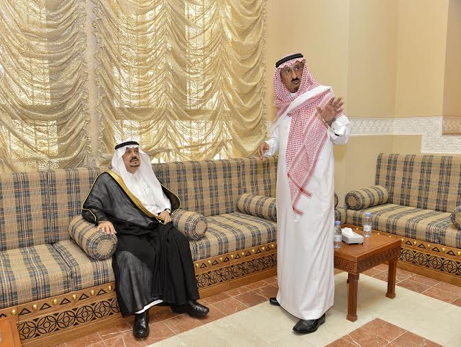 أمير منطقة الرياض يزور دارة الملك عبدالعزيز بمركز الملك عبد العزيز التاريخي بالمربع