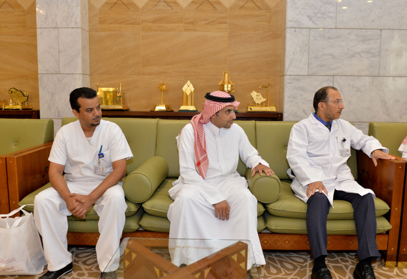 أمير منطقة الرياض يعلن انضمامه إلى سجل التبرع بالخلايا الجذعية ‫(175373000)‬ ‫‬