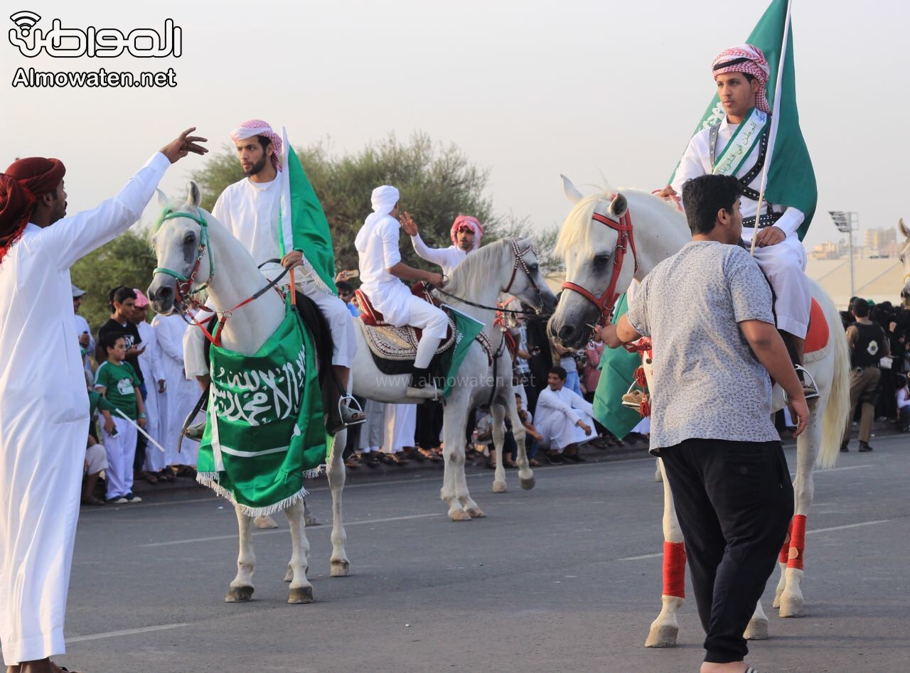 بالصور .. أهالي الطائف يحتفلون بيوم الوطن في قصر شبرا والردف