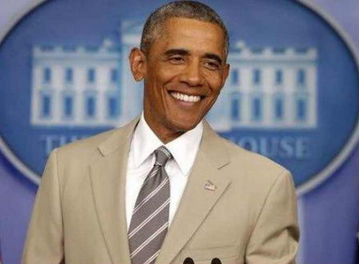 بالصور .. بدلة أوباما الرمادية تثير ​السخرية​