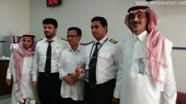شاهد إجلاء الجالية الإندونيسية من اليمن عبر مطار جازان