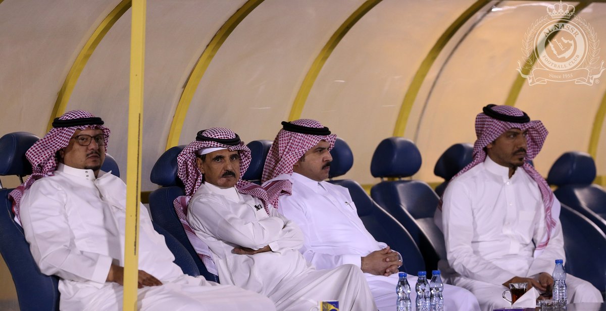 النصر والفيحاء يلحقان بكتيبة الأندية المطالبة بالحكم الأجنبي