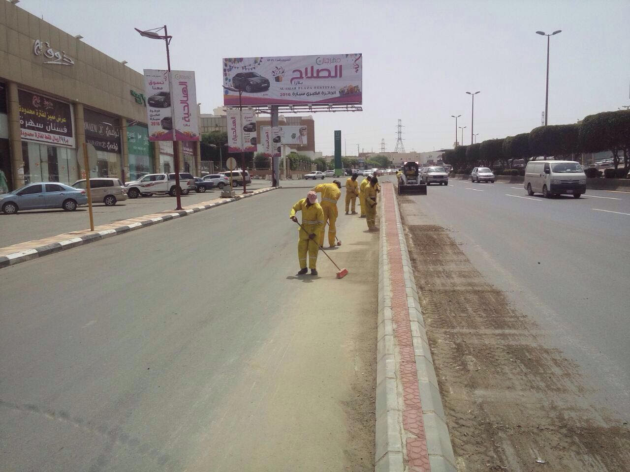 بالصور.. حملة مكثفة لتنظيف شوارع عسير استعداداً لـ”أبها عاصمة السياحة العربية”