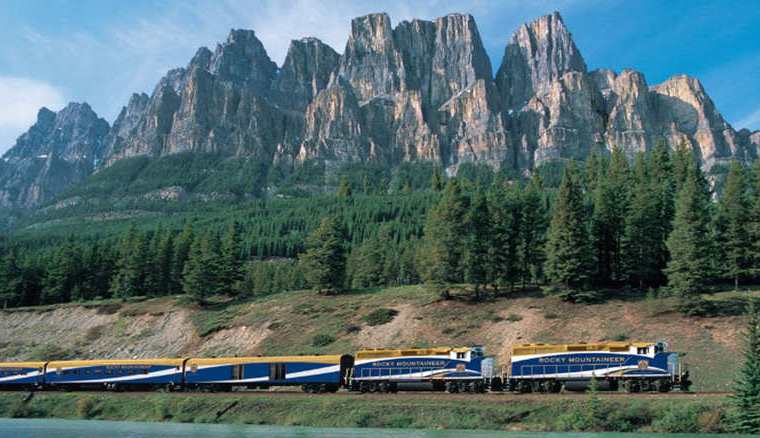 شاهد بالصور.. أجمل 7 قطارات من حول العالم